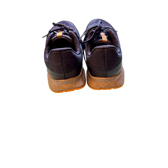 Men’s New Balance Sneakers - Picture 7 of 10